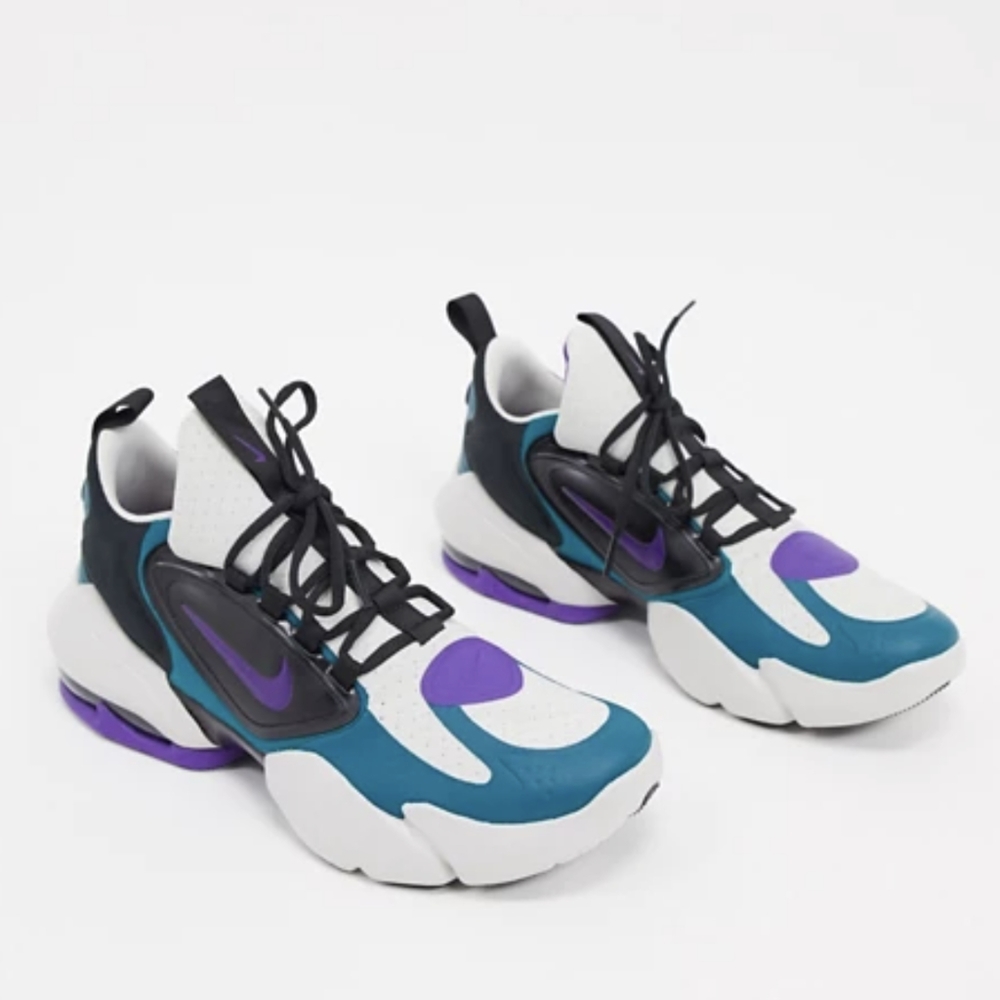 NIKE AIR MAX ALPHA SAVAGE TRAINING SNEAKERS